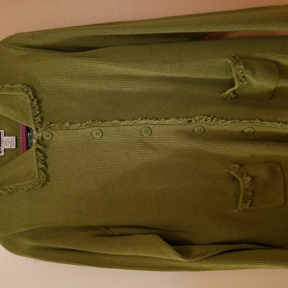 Cardigan - Picture 2 of 3